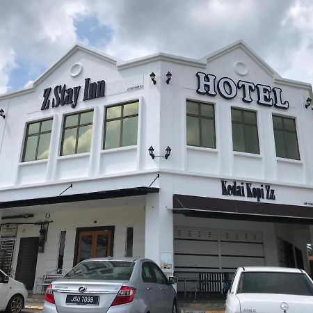 Oyo 90506 Z Stay Inn Hotel Simpang Renggam Bagian luar foto