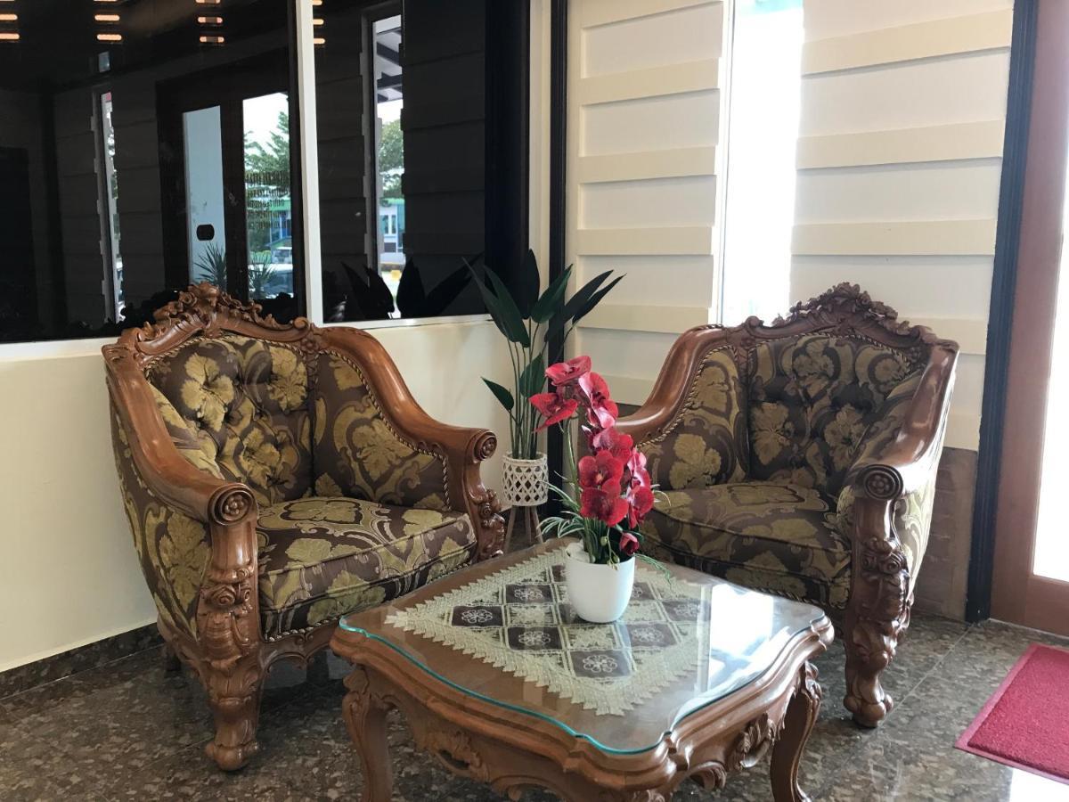 Oyo 90506 Z Stay Inn Hotel Simpang Renggam Bagian luar foto