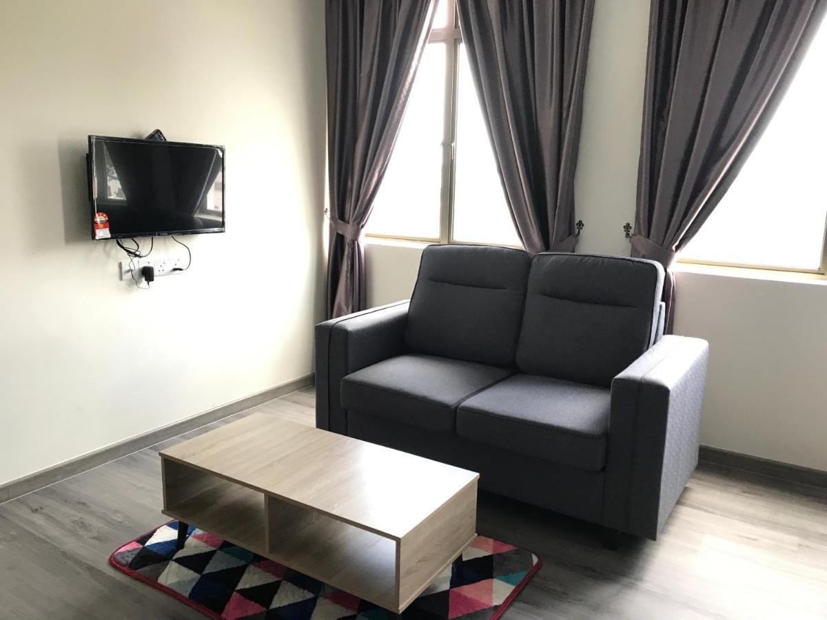 Oyo 90506 Z Stay Inn Hotel Simpang Renggam Bagian luar foto